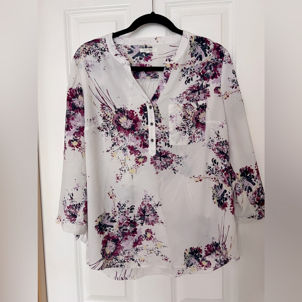 Maurices 3/4 sleeve length blouse— like new